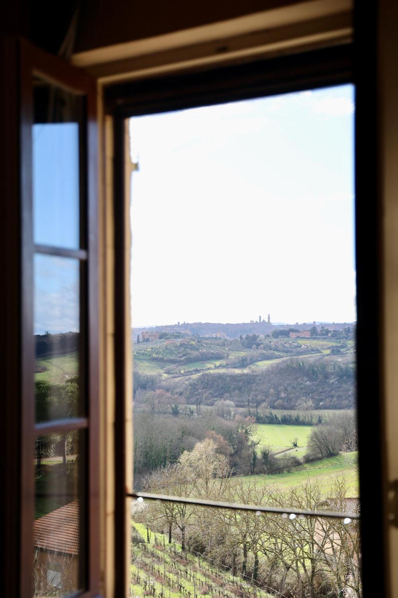 Gasthaus Ca' Bianca Tuscany Relais Siena Exterior foto