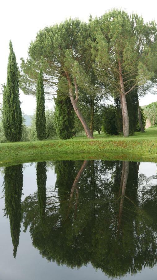 Gasthaus Ca' Bianca Tuscany Relais Siena Exterior foto